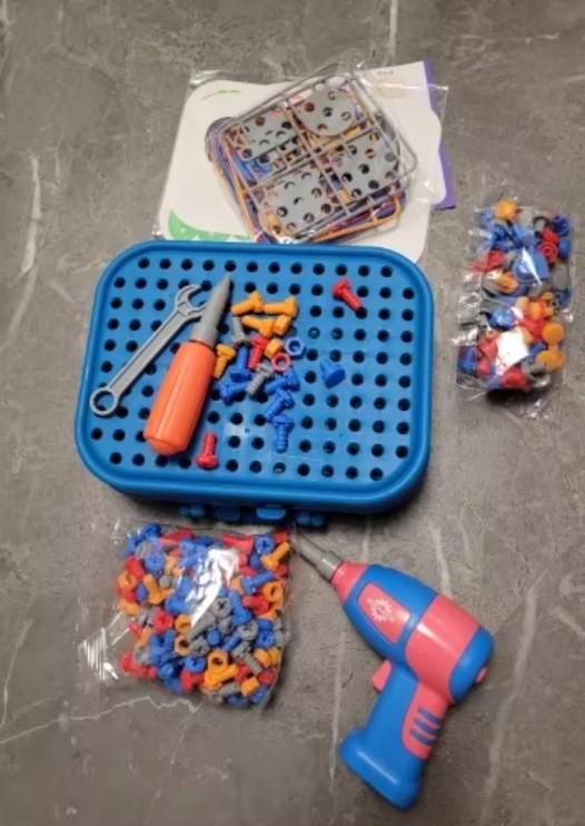 STEM Puzzle Assembly Kit for Kids – 210 PCS DIY Creative Construction Toy Set with Screwdriver, Wrench & Storage Box | Building Engineering Set for Boys & Girls Ages 3–8 (Space Theme)