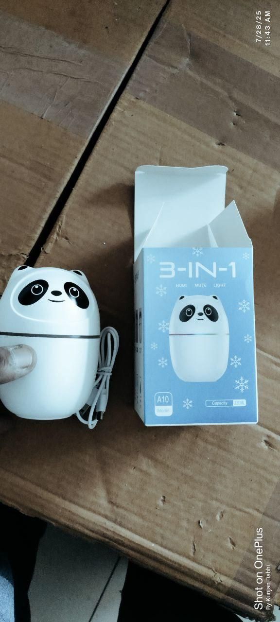 Cool mist panda humidifier with 7 color night light mist spray